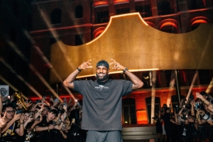 华体会app下载-詹姆斯：23代是我最骄傲的一代战靴 每一款配色都铭刻着生涯高光