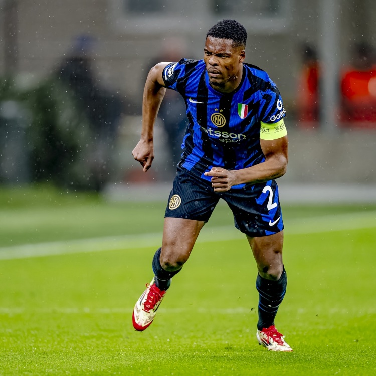 华体会app下载-米体：邓弗里斯康复进展顺利，复出时间预计从3月初提前到2月底