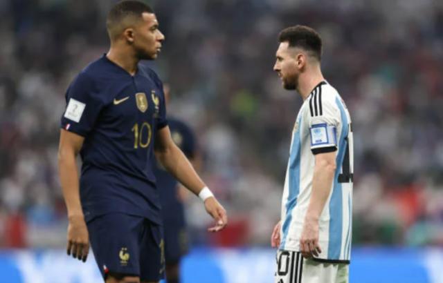 华体会官网-梅西忆世界杯夺冠：跟姆巴佩聊了决赛 盼斯帅续约